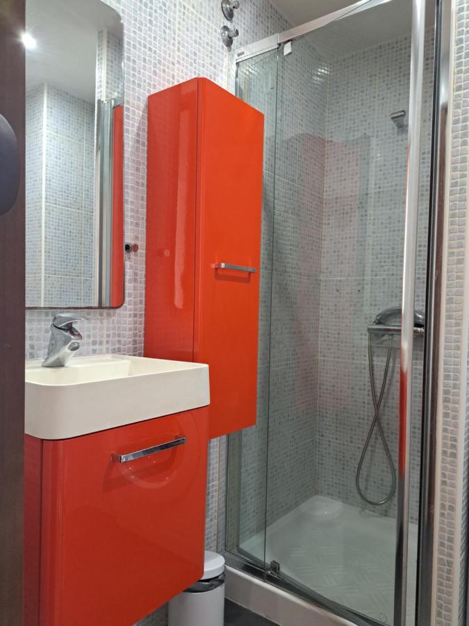 Estudio En Primera Linea De Mar Empuriabrava Eksteriør billede